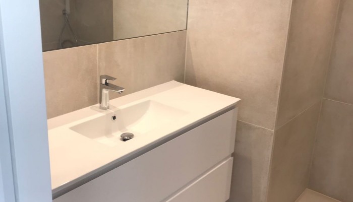BAÑO 8